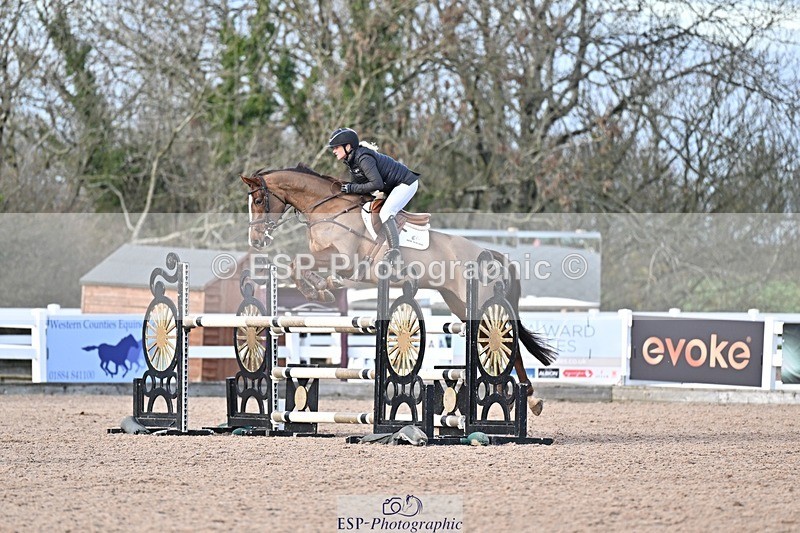 251126-125539-00548 - Cls 4 Newcomers and 1.10m