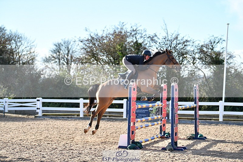 231110A-144905-00889 - Cls 6 Foxhunter & 1.20m Open