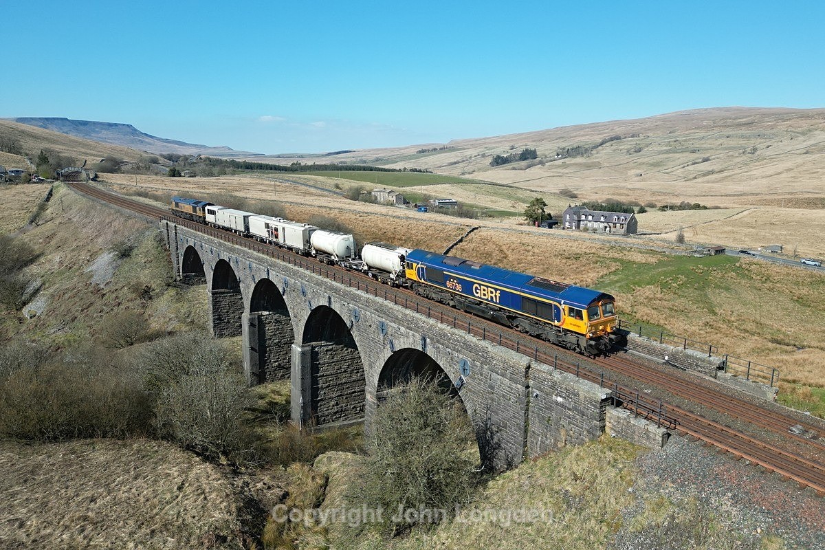 JL - 8.4.25 66736/301 3Q99 Carlisle Upperby - Carlisle Upperby, Lunds - Latest shots