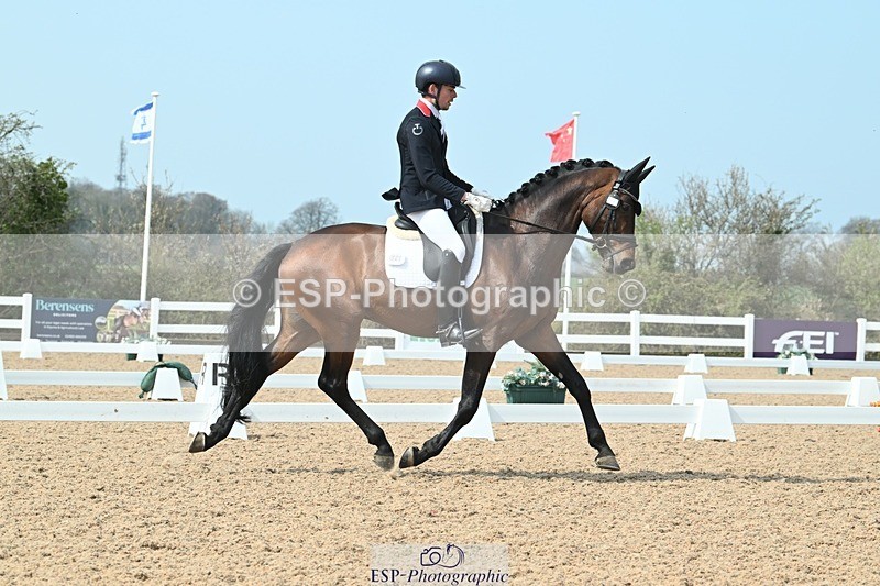 250403-120925-02249 - 048-Angus.Corrie-Deane-Maigret.VD.Watermolen