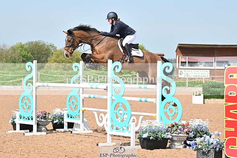 240512A-105517-17417 - Cls 48 National 1.30m Open