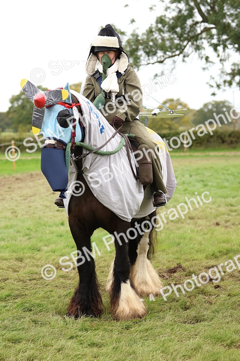 SBM_61646 - S37a - Fancy Dress Showing