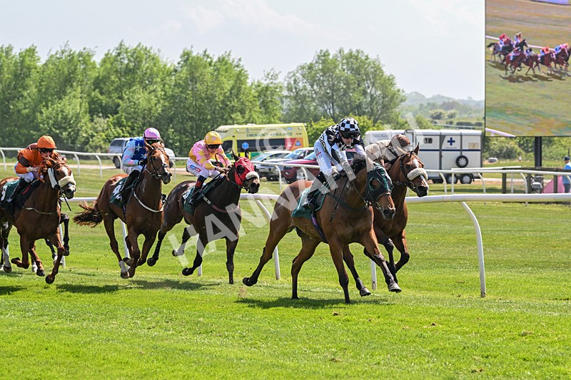 120525-Race 1-Sir Garfield-8108 - Race 1