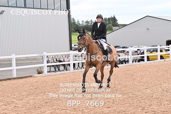 BPP_7669 - CLASS 16 FRI GFS Saddles Senior Newcomers/1.10m Open