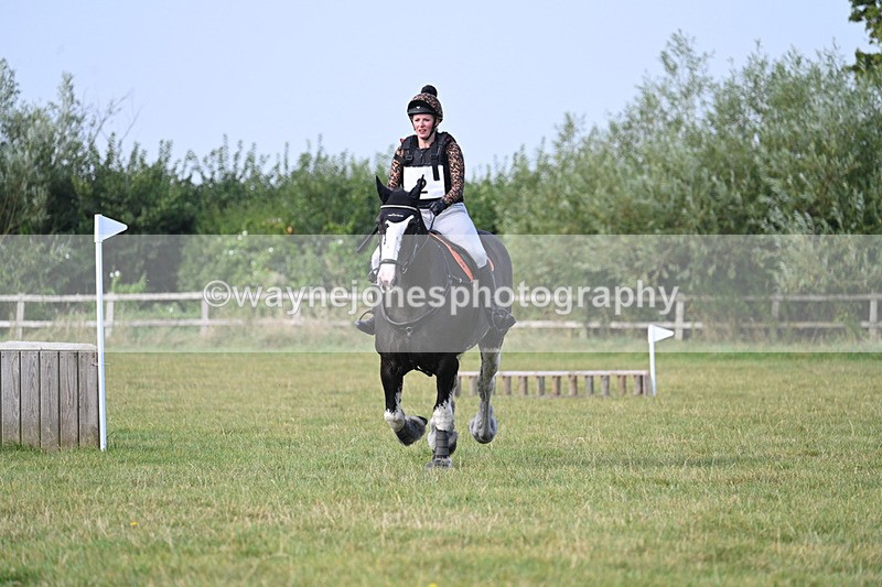 WJ7_5452 - 40cm XC Time 10:05 to 10:36