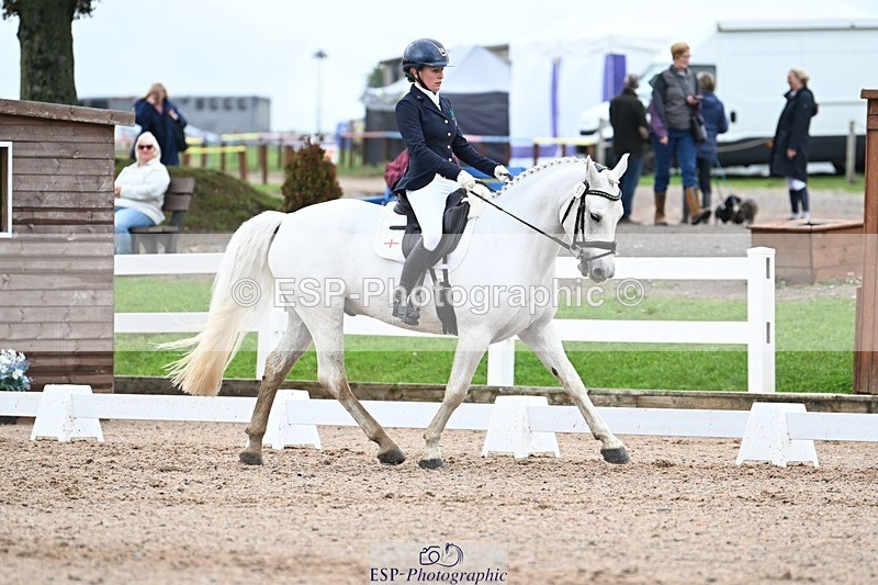 250907-124329-08425 - 067-Laura.PercyConobola.Cascade