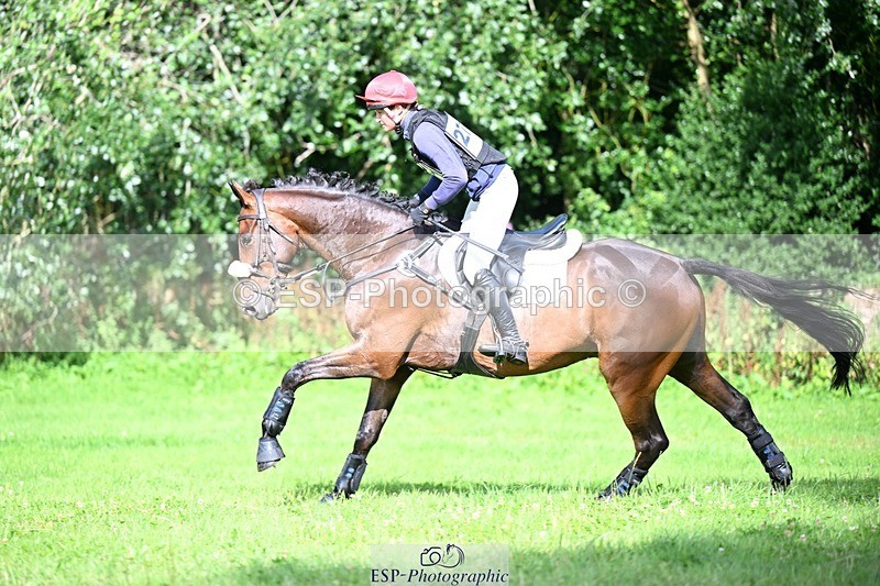 240803-164221-09605 - 271-Rosie_Bradley-Hole-OUT_OF_THE_BLUE_XIV