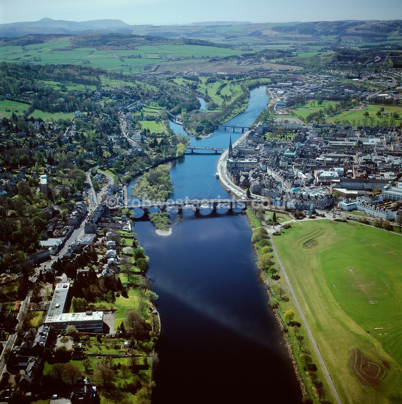 A00006C City of Perth in 2001 - Settlements, infrastructure and attractions