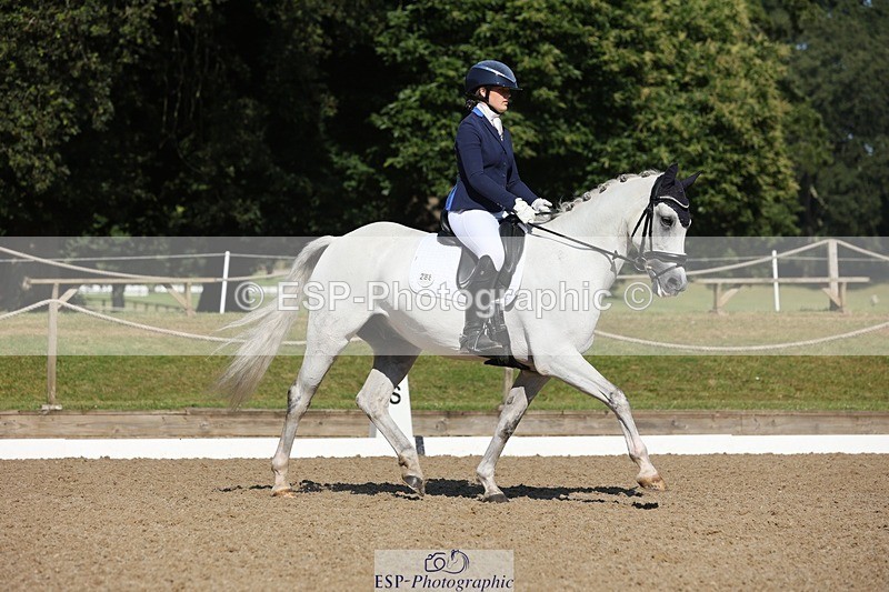 240719-093343-00185 - 288-Brooke_Howells-STARBORN_TWO_STEP