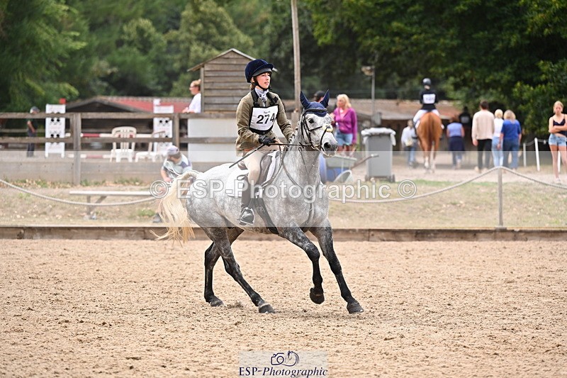 250802A-144225-05991 - F-274-Eliza.Miller-Edge-BALLYLEE.CASTLE.STORM