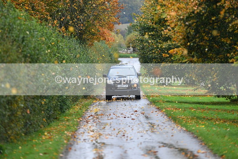 WJ5_6013 - B&B walk back for Hunt Tea !