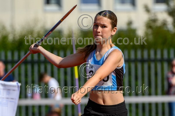 Age25SUN-928845 - Field Female Set Two