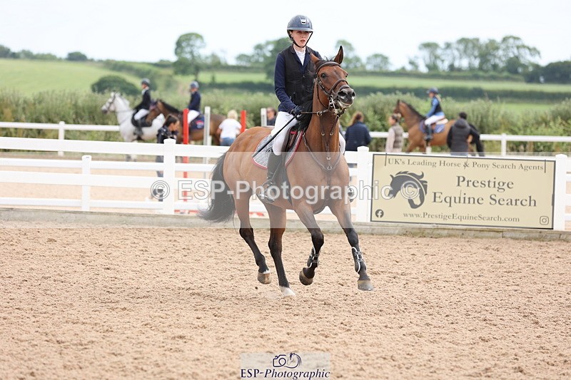 240630A-163229-15210 - Cls 33 Foxhunter and 1.10m Open