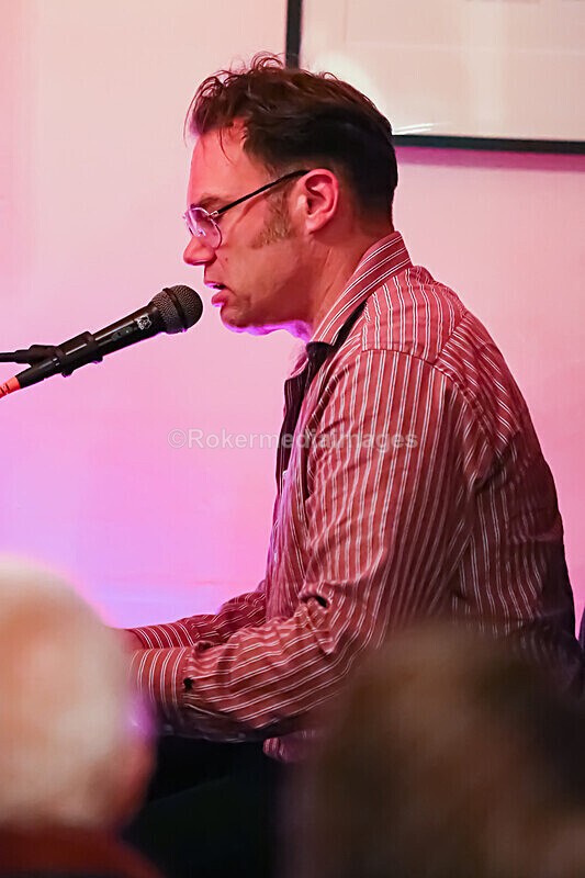 GW-27 - Gareth Williams