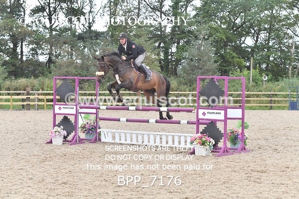 BPP_7176 - CLASS 4 Senior Newcomers/ 1.10m Open