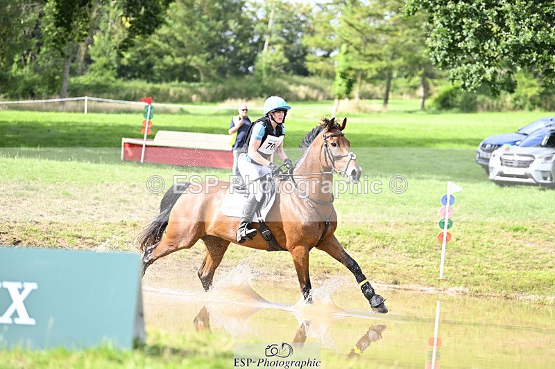 240804-171623-18892 - 706-Sharon_Kellaway-OBERON_XII