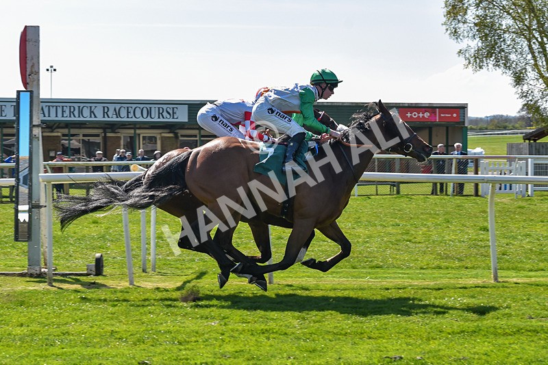 220426-Race 1-Lucius Aurelius-6127 - Race 1