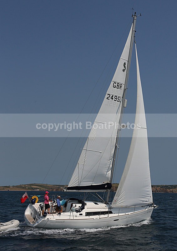 130717 JOY GBR2495L BENETEAU OCEANIS 37 WT7A3331 - Sailboats - monohull
