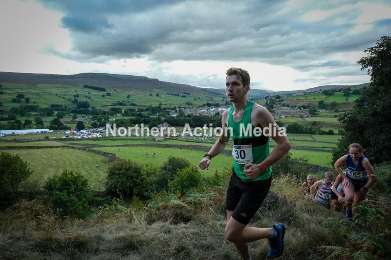 DSCF5129 - Reeth Fell race seniors