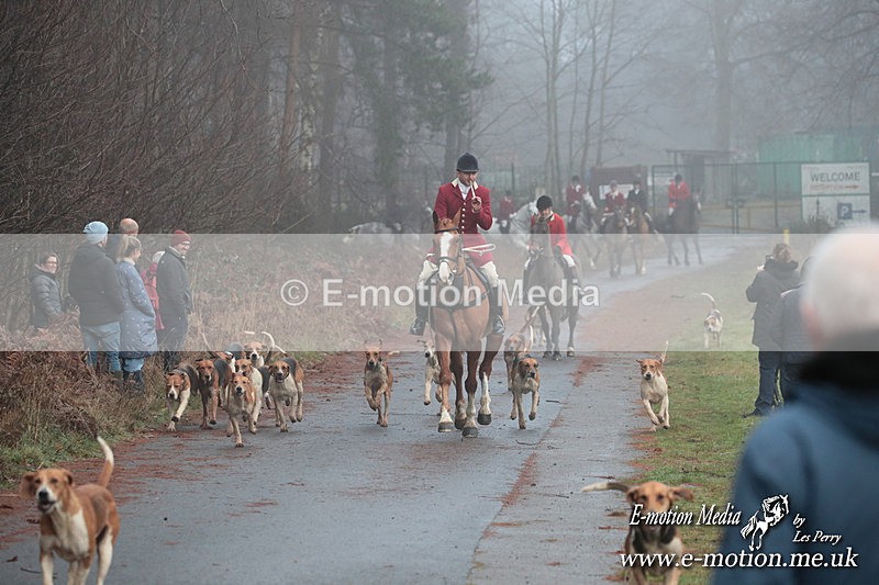 HUPY 261224 150 - Pytchley with Woodland Hunt Boxing Day Meet 26th December 2024