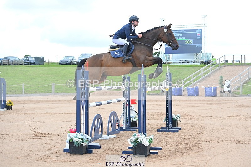 230721A-103454-05371 - Cls 6, 2 Star Medium 1.35m