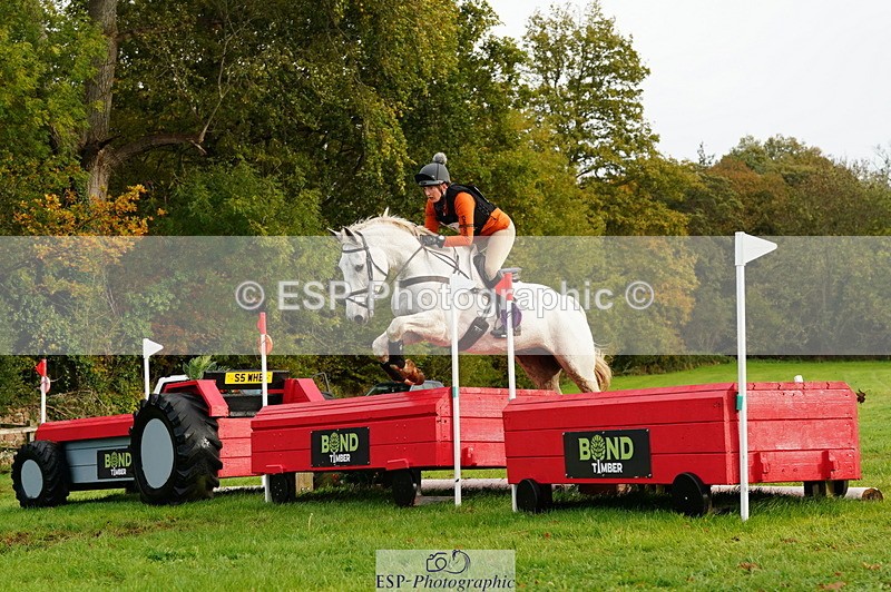 251025A-154042-21631 - G-571-Zoe.Mccanlis