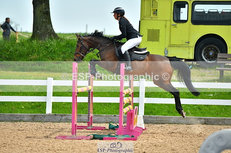 230514A-132834-02976 - Cls 25 Pony Foxhunter & 1.10m Open