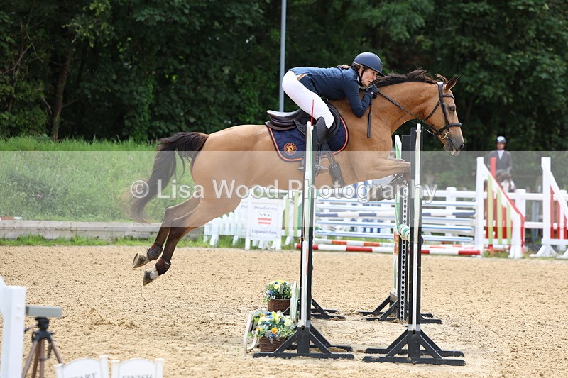 3E7A6214 - Class 4: Senior British Novice/90cm open