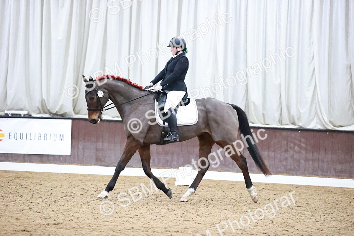 SBM_001694 - Class 9 - Novice 4