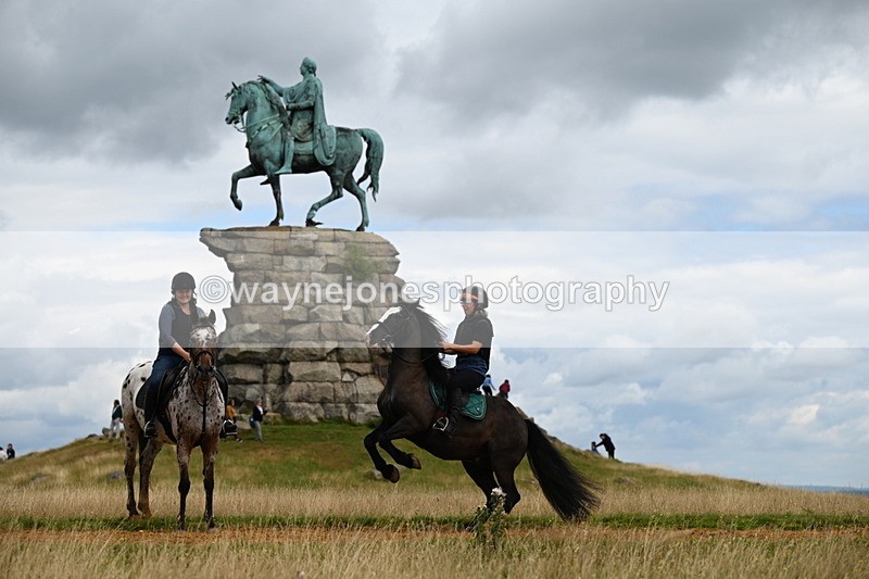 DSC_7172 - Time at Statue 12:45 to 13:15