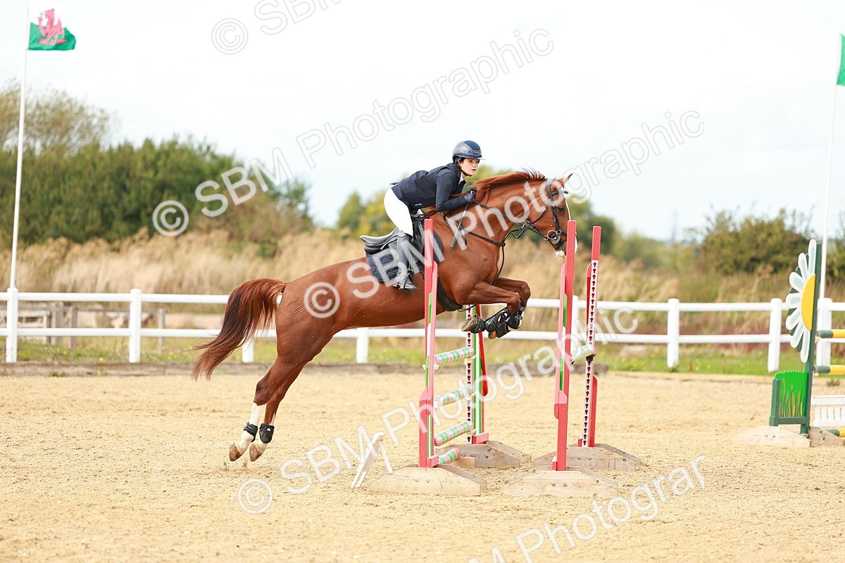 SBM_001725 - Class 4 - Senior Newcomers - 1.10m