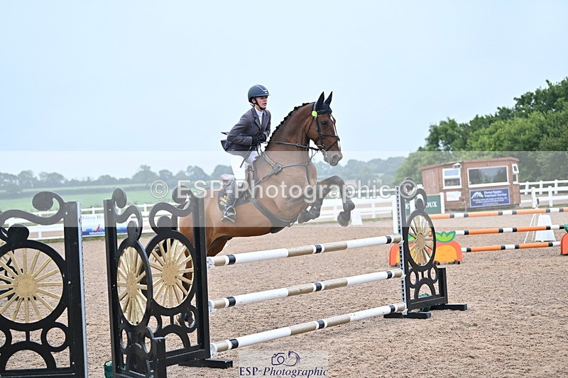 240907A-113554-01173 - Cls 8 1.05m Amateur Qualifier