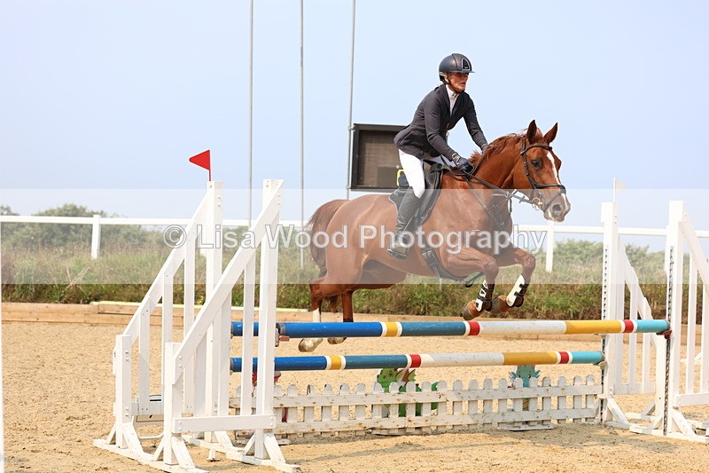 3E7A1373 - Class 4: Senior British Novice/90cm open