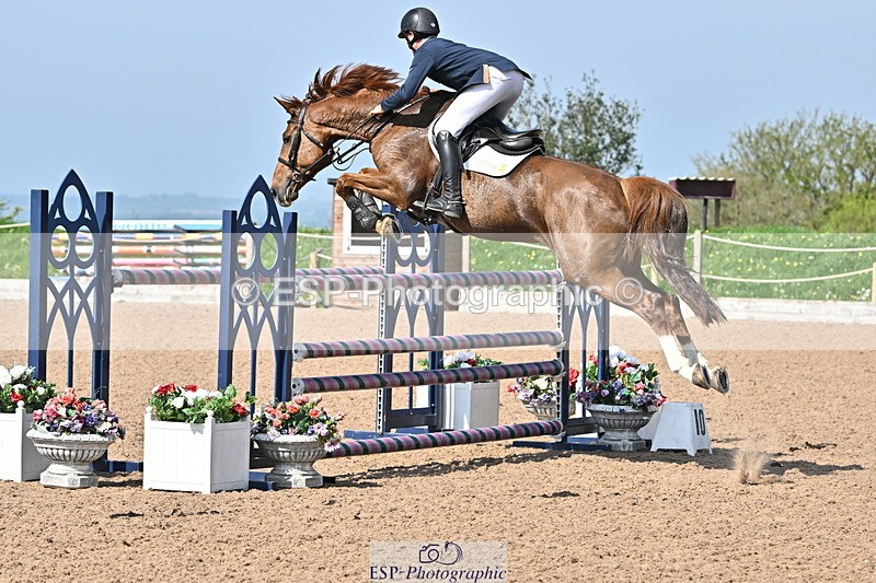 240509A-100955-00787 - Cls 8 Foxhunter