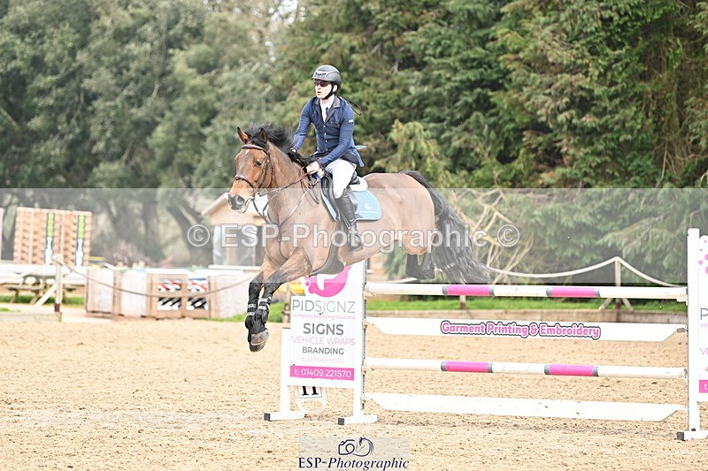 250321A-114729-00643 - Cls 3 Foxhunter and 1.20m Open