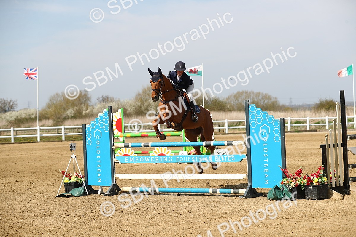 SBM_002592 - Class 10 - Senior Newcomers - 1.10m