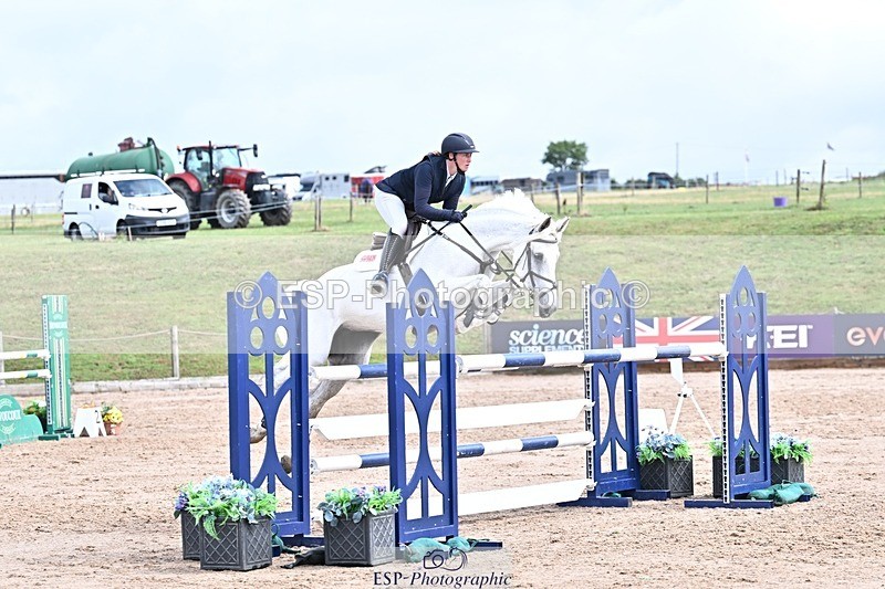 250731-110849-00513 - Cls 02 Snr Fox 1st Rnd