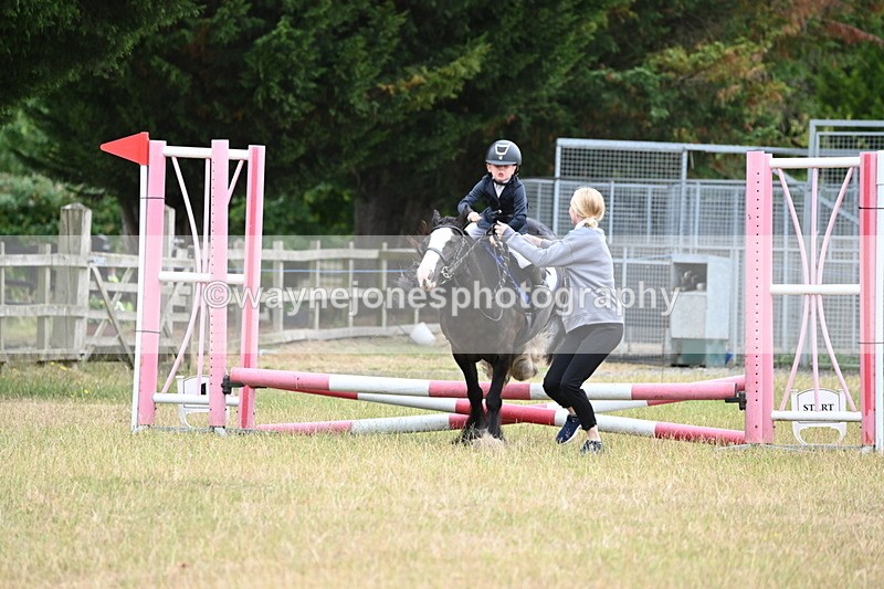 WJ6_9468 - Class 12 Minimus Jumping 45cm