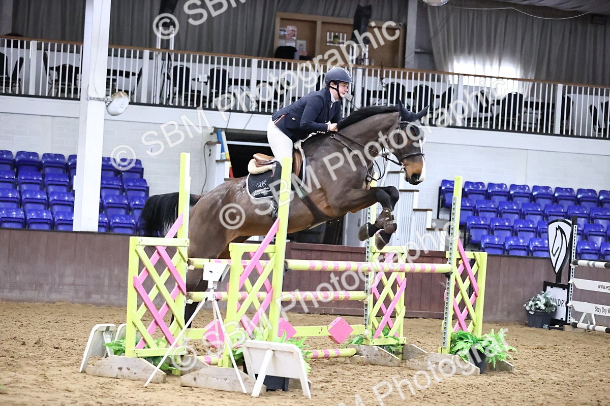 SBM_005724 - Class 17 - Senior Newcomers 1.10m