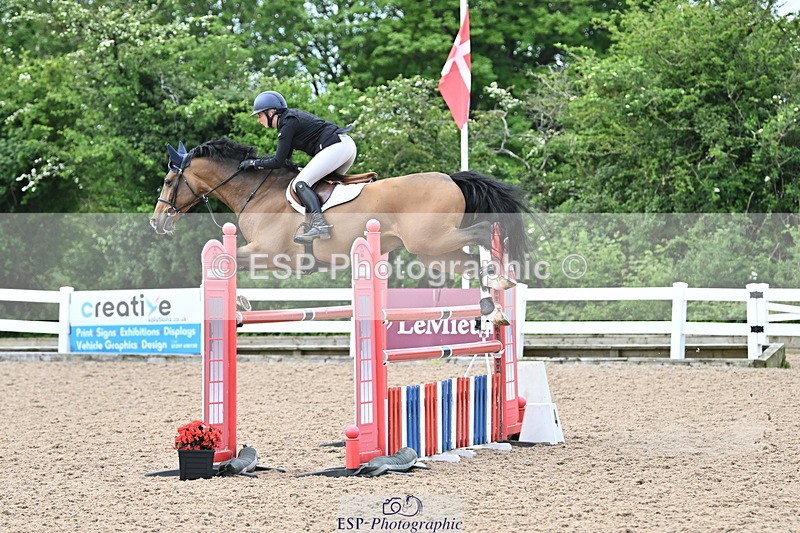 240523A-131141-01911 - Cls 4 Snr 1.20m Open