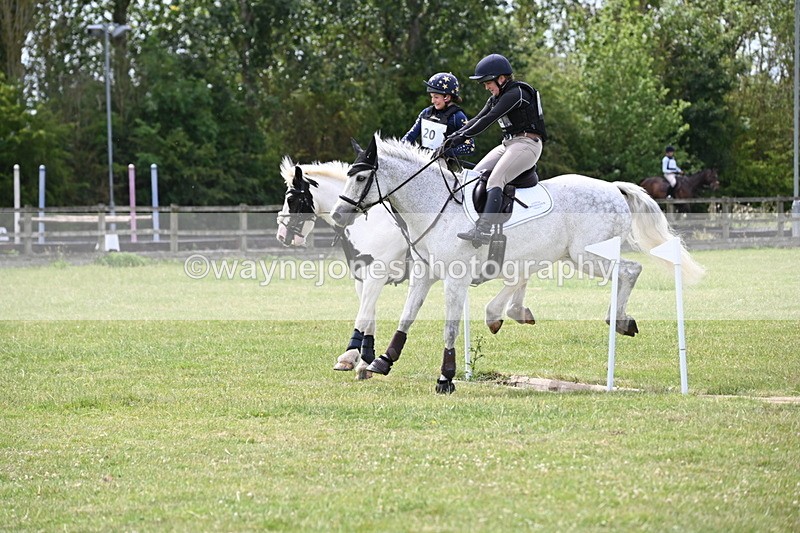 WJ6_6796 - 80cm XC Pairs