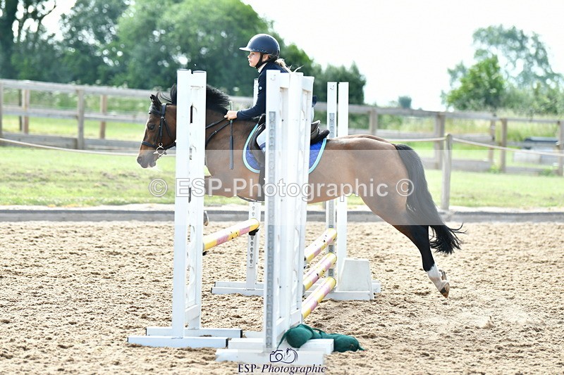 230624A-090315-00018 - Cls 36 Stepping Stones 128 & 138cm