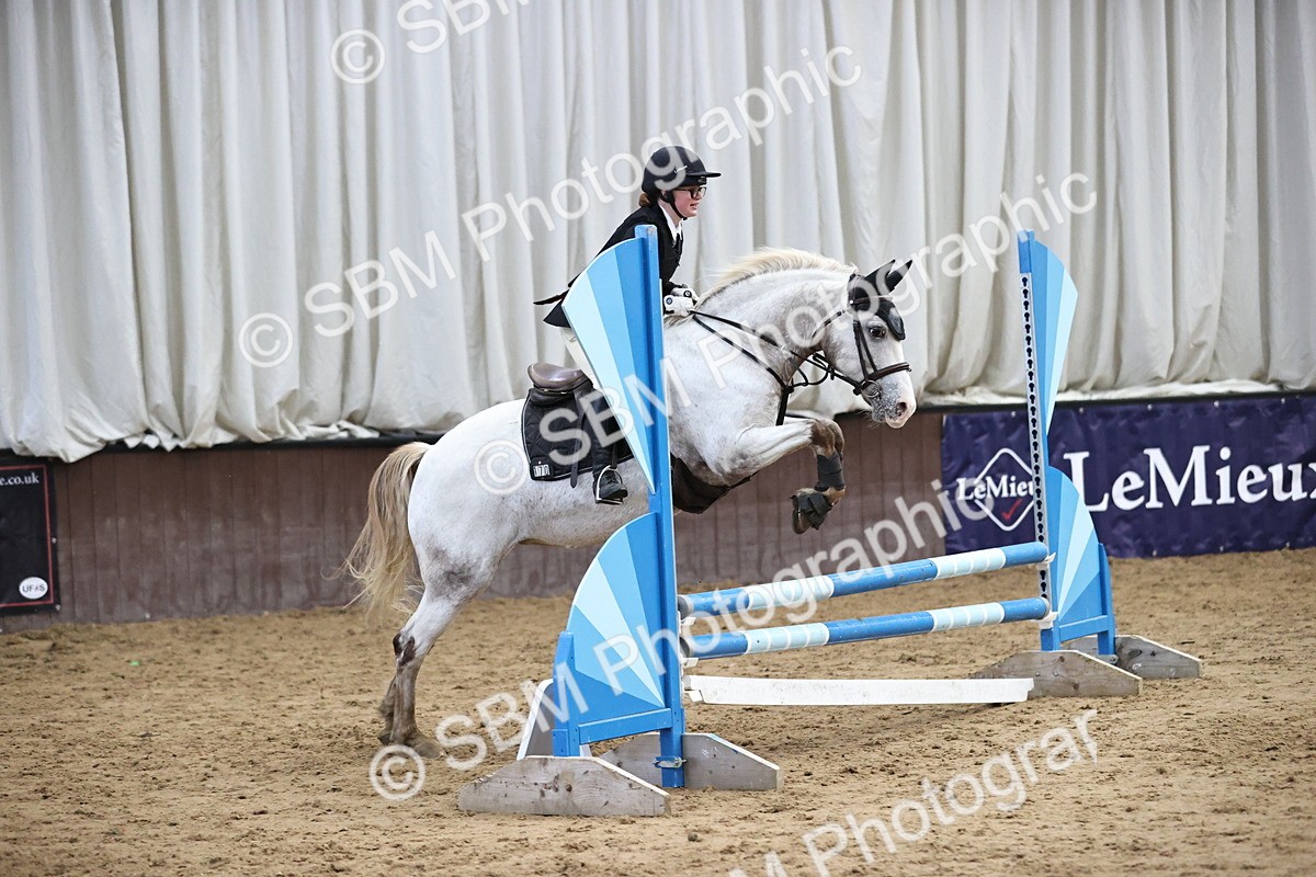 SBM_001616 - Class 5 - Henlow Veterinary Hospital 70cm