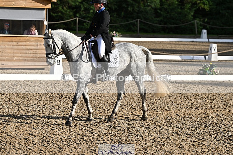 241023-150310-00464 - 107-Simon.Grieve-BEST.ESCAPADE