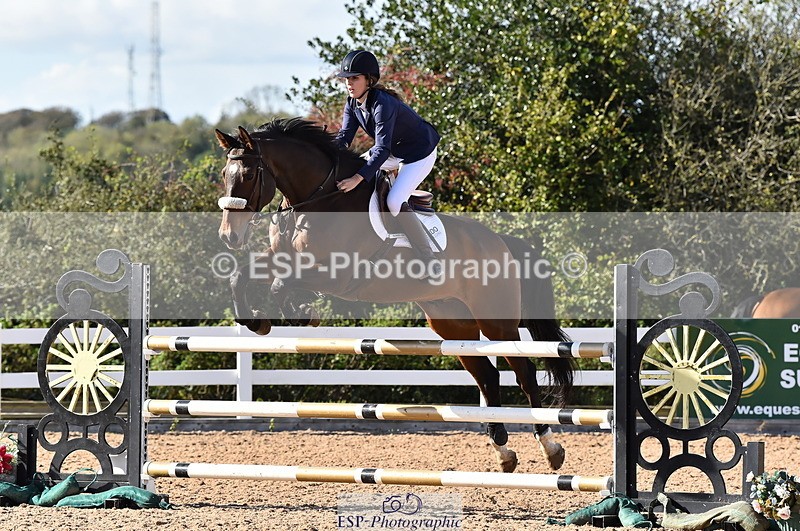 231014A-142644-05289 - Cls 15 1.05m Amateur Q 2nd R