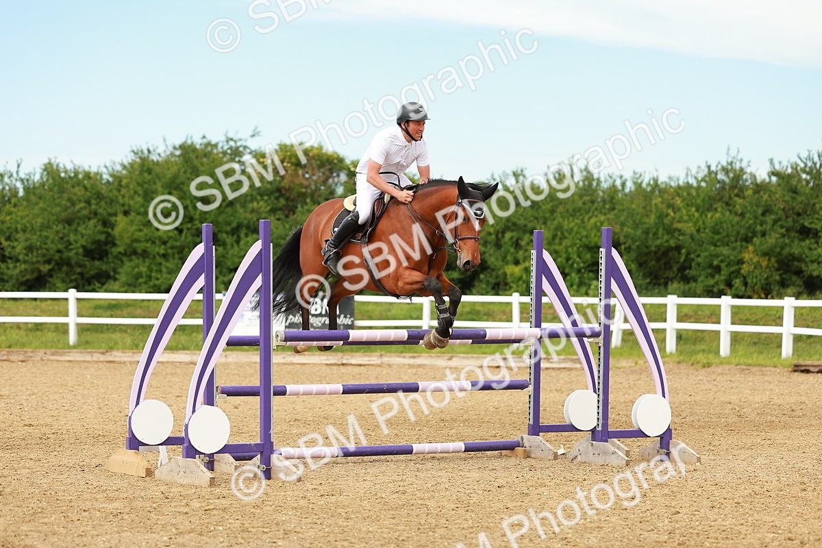 SBM_002297 - Class 4 - Senior Newcomers - 1.10m