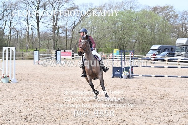 BPP_9858 - CLASS 18 SUN Ron Brady SporthorsesRHS