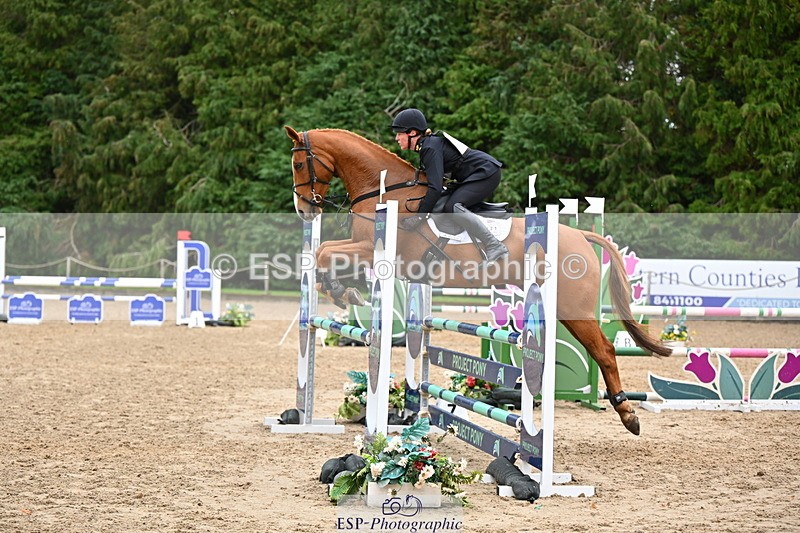 251026A-111736-23921 - D-321-Kirstie.Deakin-Main