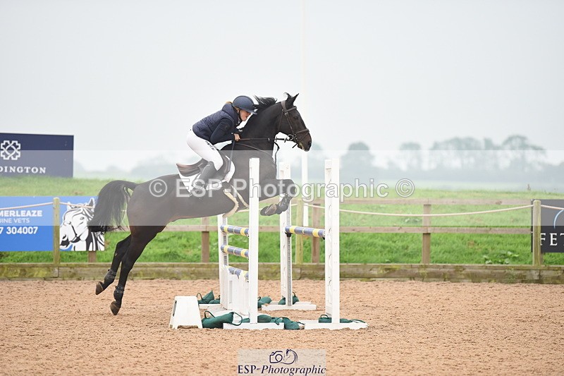 230916A-163832-05597 - Cls 19 Snr 1.10m Derby