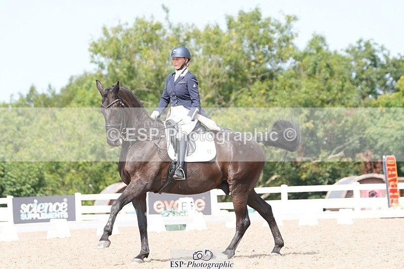 250815-130631-01180 - 017-elaine.scottFlorava